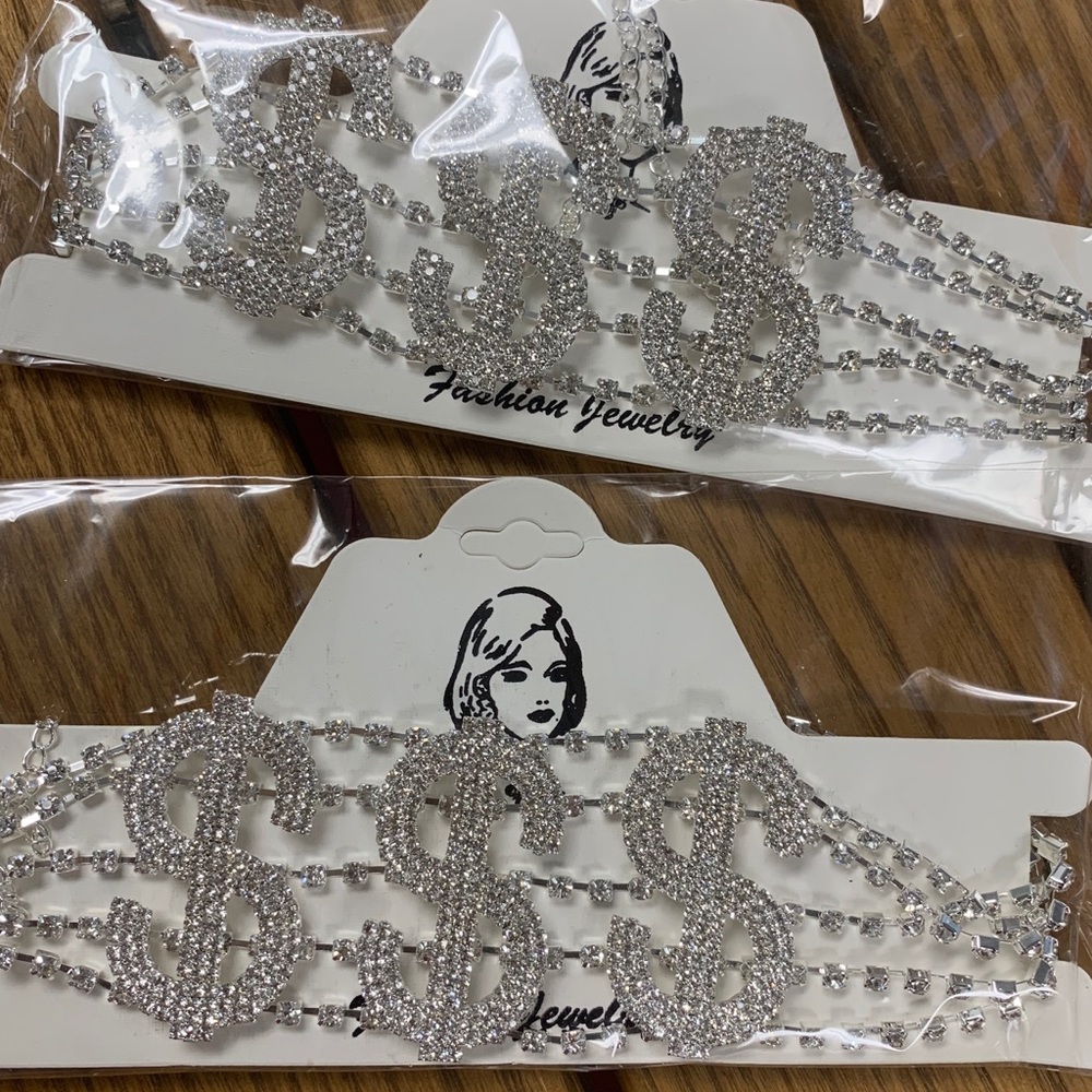 $$$ Dollar Rhinestone Necklace - Picture 5 of 6